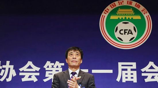 这样一来，就能够最大限度避免这一万五千名万龙殿士兵联合反抗或者越狱。